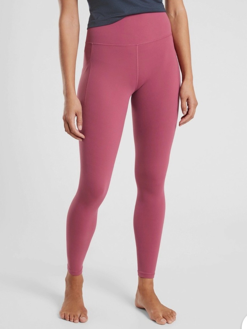 Athleta Salutation Stash Pocket II Leggings MP Victorian Berry